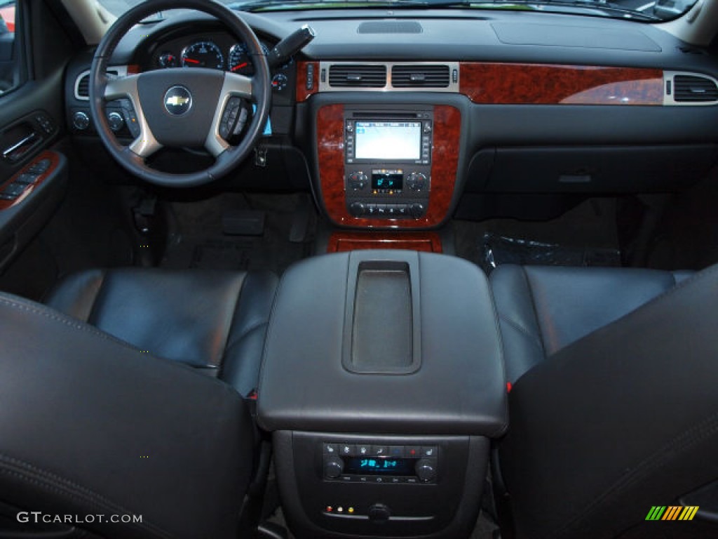 2009 Chevrolet Tahoe LTZ 4x4 Ebony Dashboard Photo #58750797