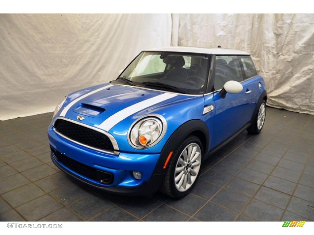 2011 Cooper S Hardtop - Laser Blue Metallic / Carbon Black Lounge Leather photo #1