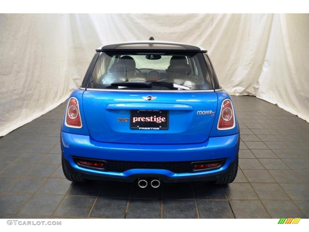 2011 Cooper S Hardtop - Laser Blue Metallic / Carbon Black Lounge Leather photo #4