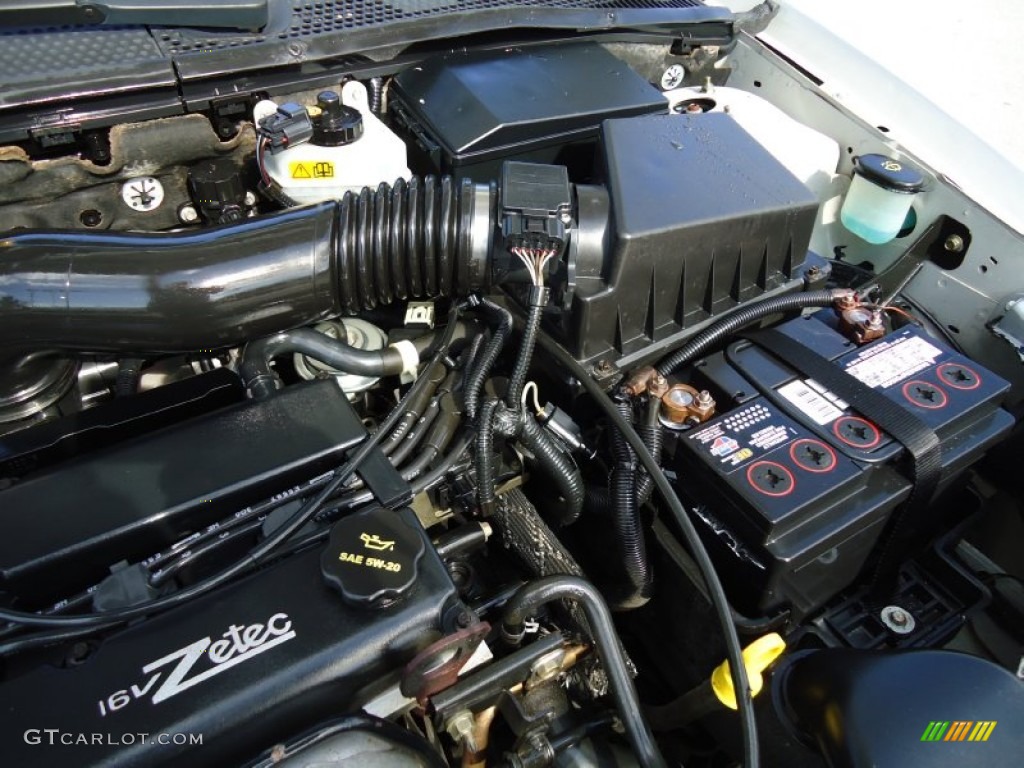 2001 Ford Focus SE Wagon 2.0 Liter DOHC 16 Valve Zetec 4 Cylinder Engine Photo #58756635