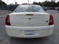 Cool Vanilla White - 300 Touring Photo No. 7