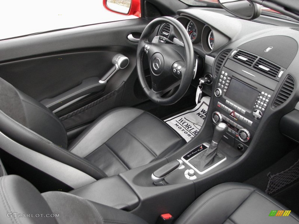 Black Interior 2007 Mercedes-Benz SLK 55 AMG Roadster Photo #58759047