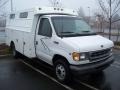 2002 Oxford White Ford E Series Cutaway E350 Commercial Utility Truck  photo #3
