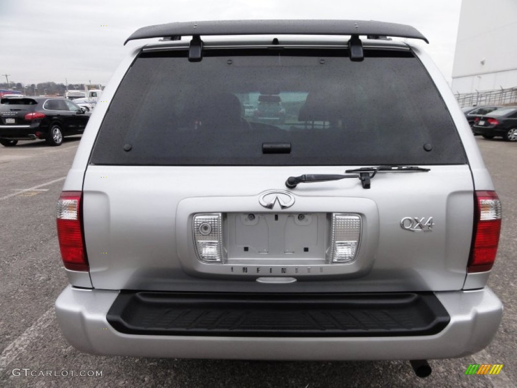 2002 QX4 4x4 - Brilliant Silver Metallic / Graphite photo #9
