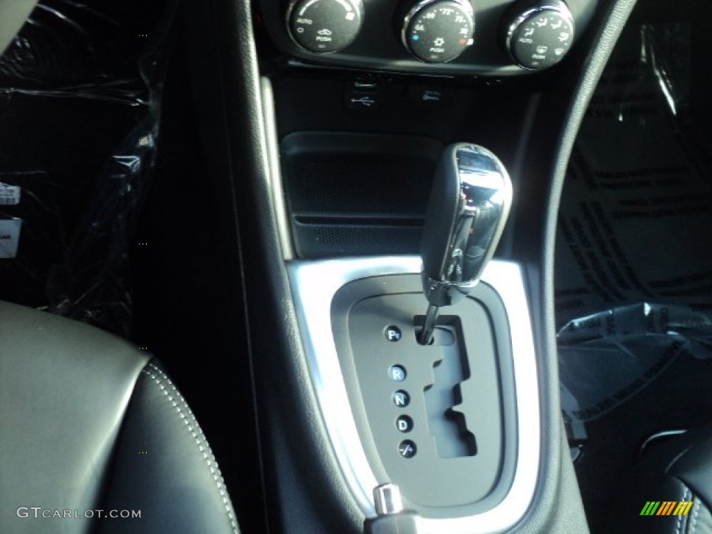 2012 Chrysler 200 Limited Sedan 6 Speed AutoStick Automatic Transmission Photo #58763706