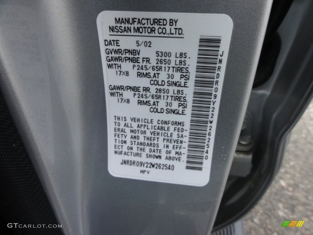 2002 QX4 4x4 - Brilliant Silver Metallic / Graphite photo #53