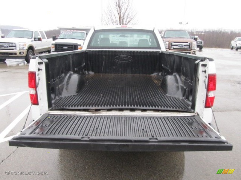 2005 F150 XL Regular Cab - Oxford White / Medium Flint Grey photo #10