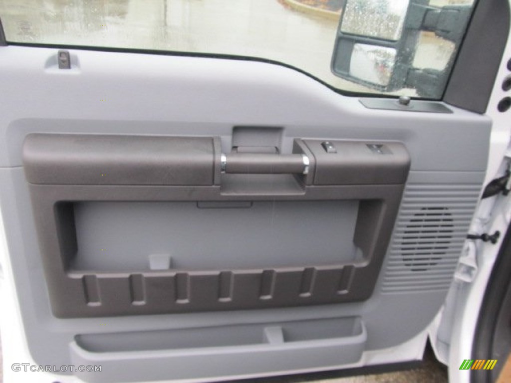 2012 F350 Super Duty XL Regular Cab 4x4 Chassis - Oxford White / Steel photo #13