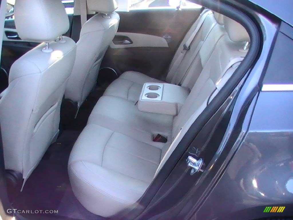 Jet Black/Medium Titanium Interior 2011 Chevrolet Cruze LT Photo #58769472