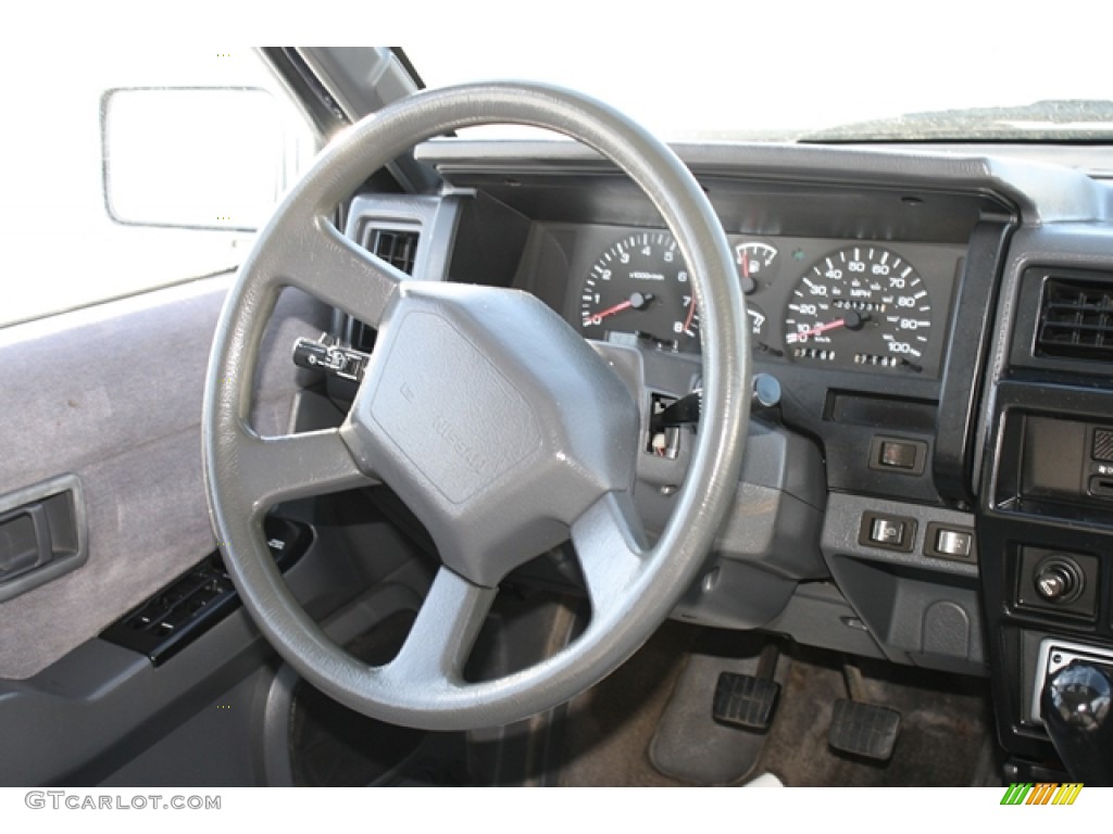 1993 Nissan Pathfinder SE 4x4 Steering Wheel Photos