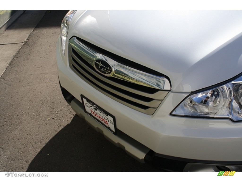 2011 Outback 3.6R Limited Wagon - Satin White Pearl / Warm Ivory photo #23