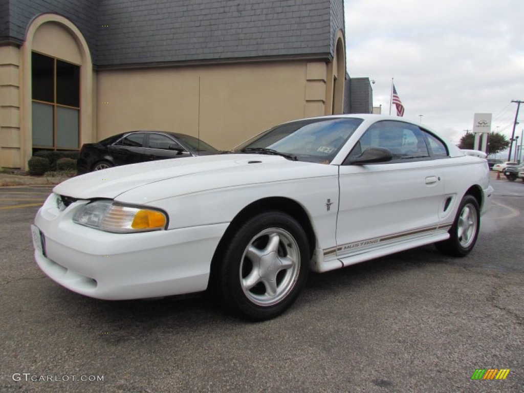 1998 Mustang V6 Coupe - Ultra White / Saddle photo #7