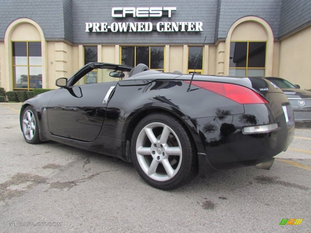 2004 350Z Touring Roadster - Super Black / Charcoal photo #2