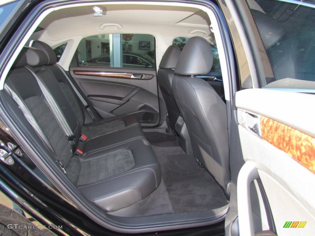 Titan Black Interior 2012 Volkswagen Passat 2.5L SEL Photo #58783735