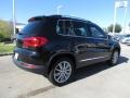 Deep Black Metallic - Tiguan SE Photo No. 2