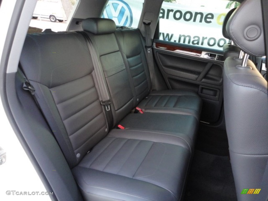 Anthracite Interior 2010 Volkswagen Touareg TDI 4XMotion Photo #58783798