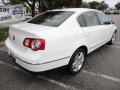 Candy White - Passat Komfort Sedan Photo No. 3