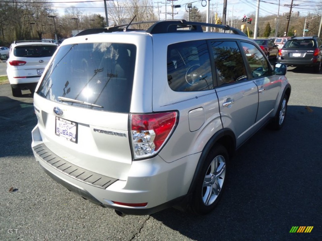 2009 Forester 2.5 X Limited - Spark Silver Metallic / Black photo #6