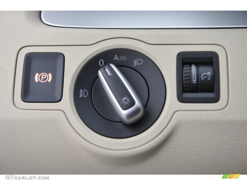 2009 Volkswagen CC Sport Controls Photo #58784734