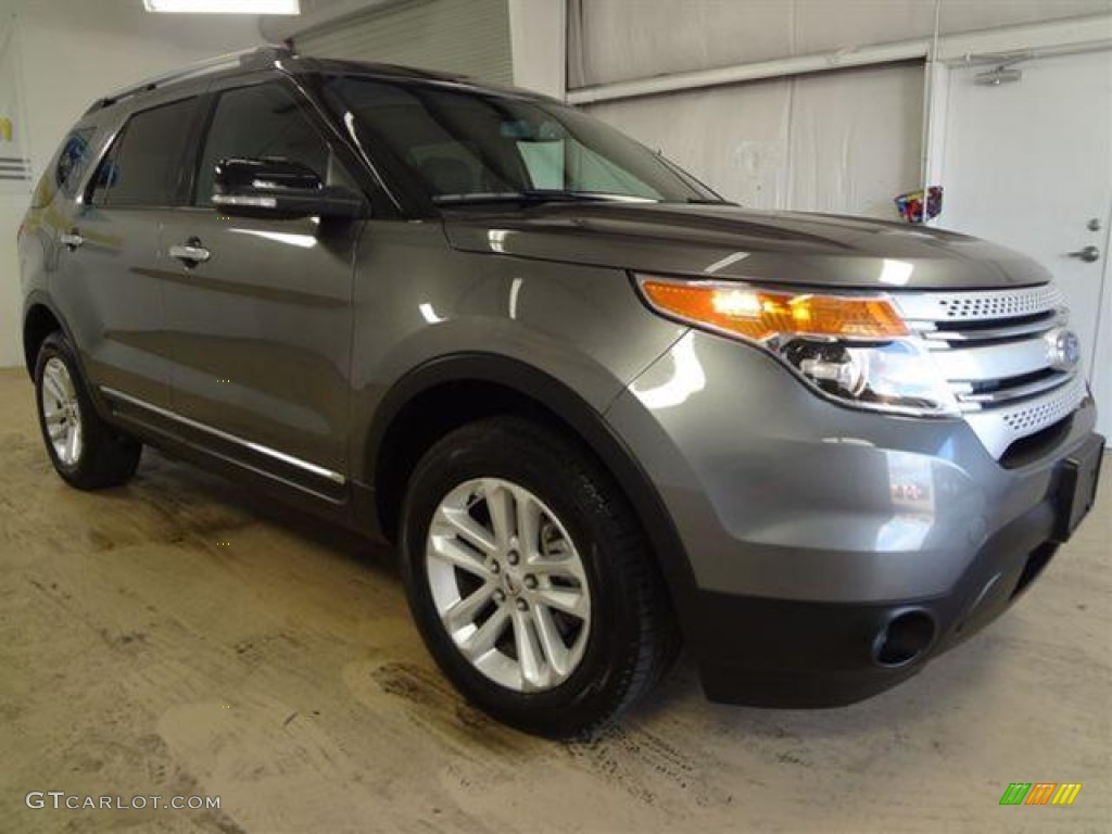 2011 Explorer XLT 4WD - Sterling Grey Metallic / Charcoal Black photo #3