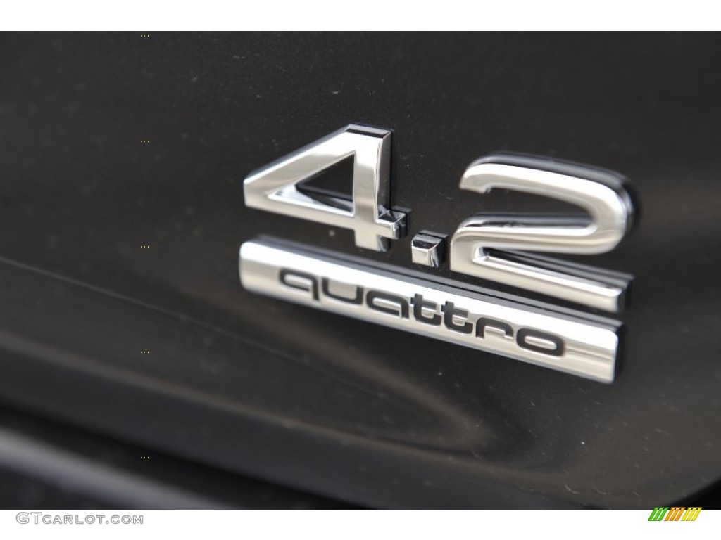 2012 Audi A8 L 4.2 quattro Marks and Logos Photos