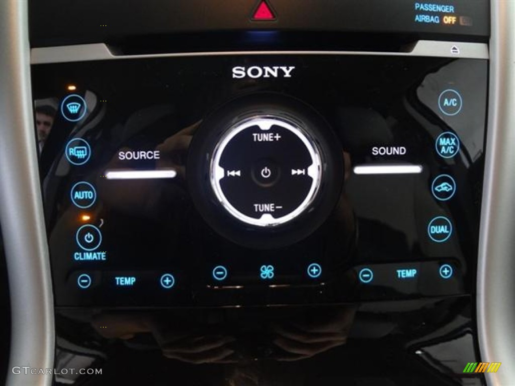 2012 Edge Limited - White Platinum Metallic Tri-Coat / Medium Light Stone photo #18