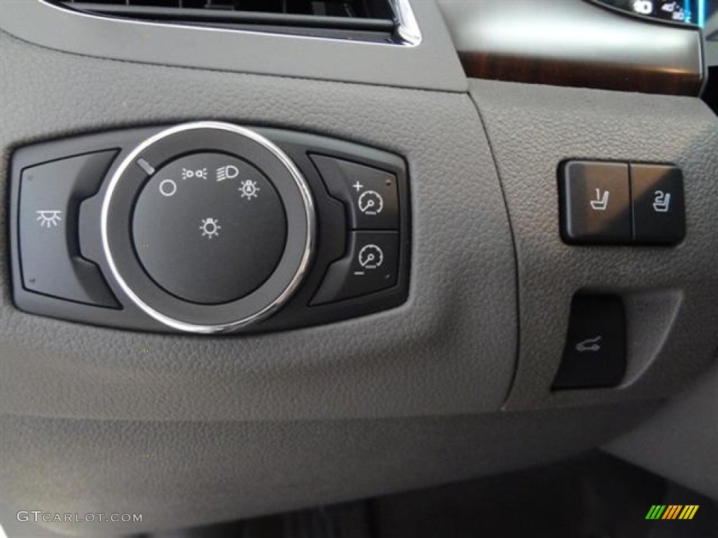 2012 Edge Limited - White Platinum Metallic Tri-Coat / Medium Light Stone photo #27