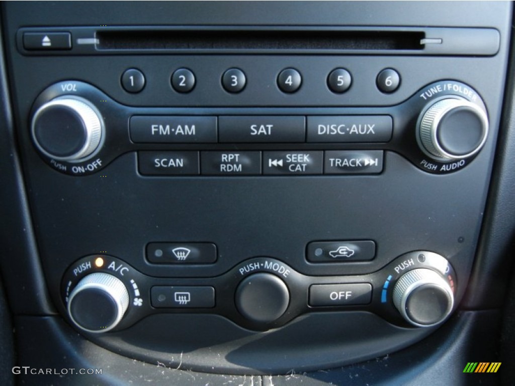 2010 Nissan 370Z Touring Coupe Controls Photo #58789446