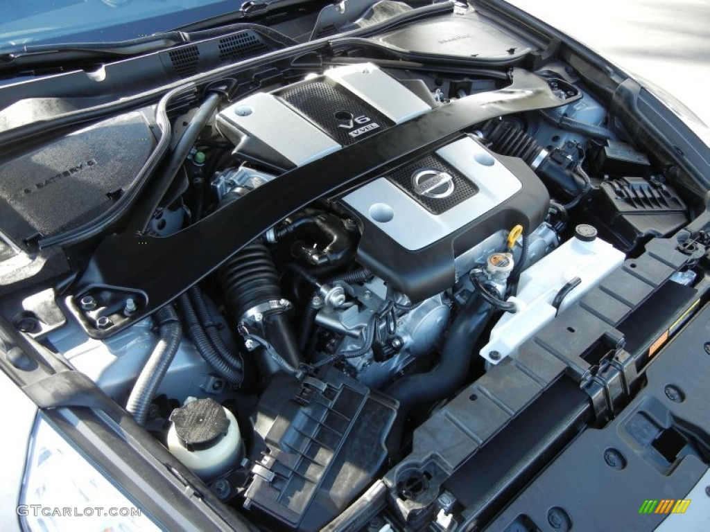 2010 Nissan 370Z Touring Coupe Engine Photos