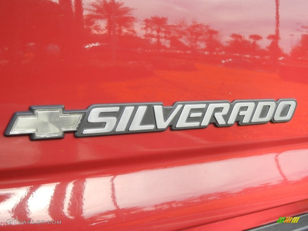 2006 Chevrolet Silverado 3500 LT Crew Cab 4x4 Dually Marks and Logos Photo #58790903