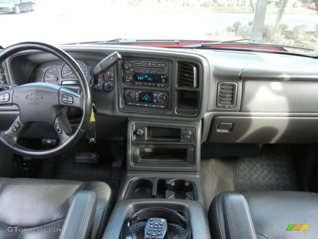 2006 Silverado 3500 LT Crew Cab 4x4 Dually - Victory Red / Dark Charcoal photo #30