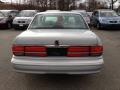 1994 Pewter Metallic Lincoln Continental Sedan  photo #7