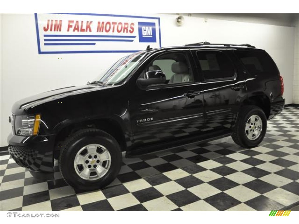 Black Chevrolet Tahoe