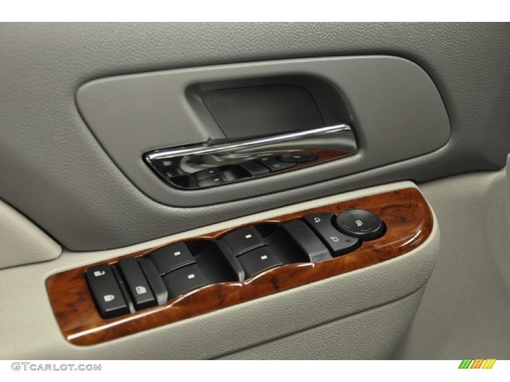 2011 Tahoe LT 4x4 - Black / Light Titanium/Dark Titanium photo #9