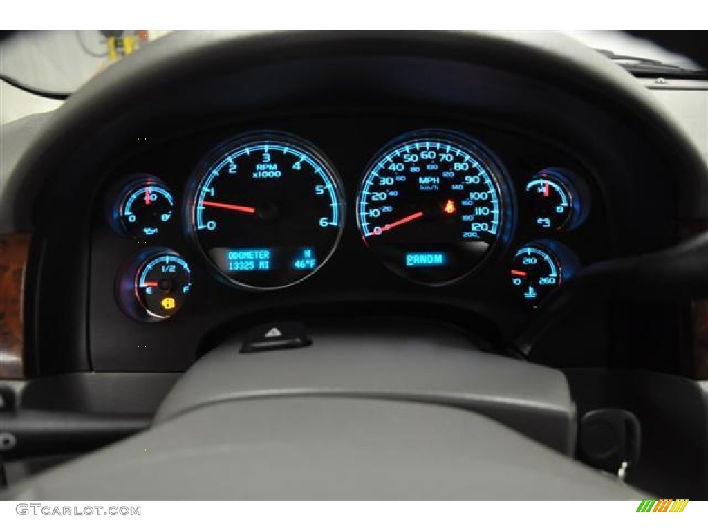 2011 Tahoe LT 4x4 - Black / Light Titanium/Dark Titanium photo #19