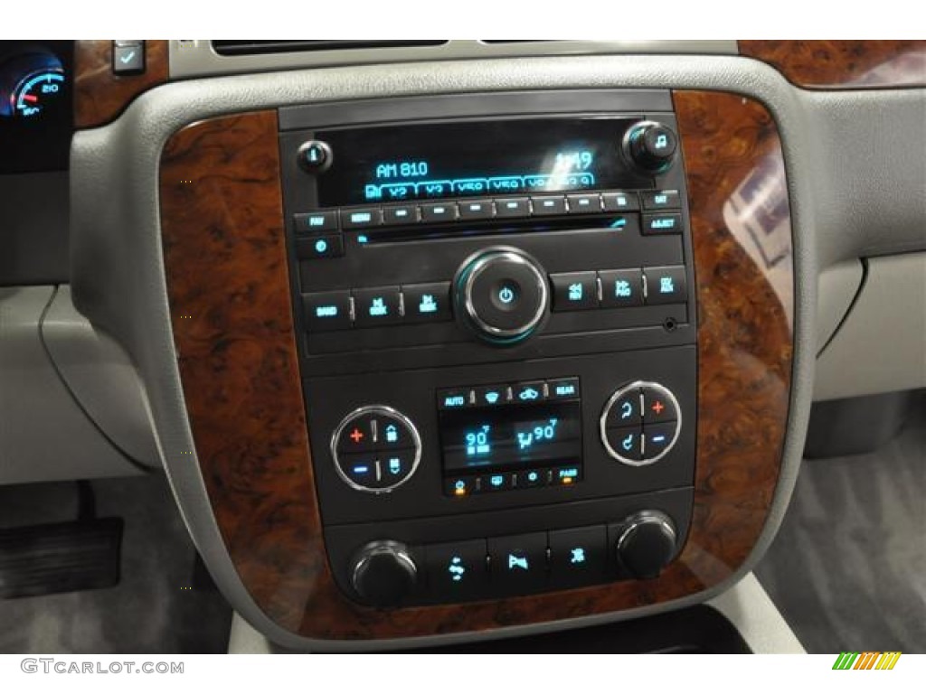 2011 Tahoe LT 4x4 - Black / Light Titanium/Dark Titanium photo #22