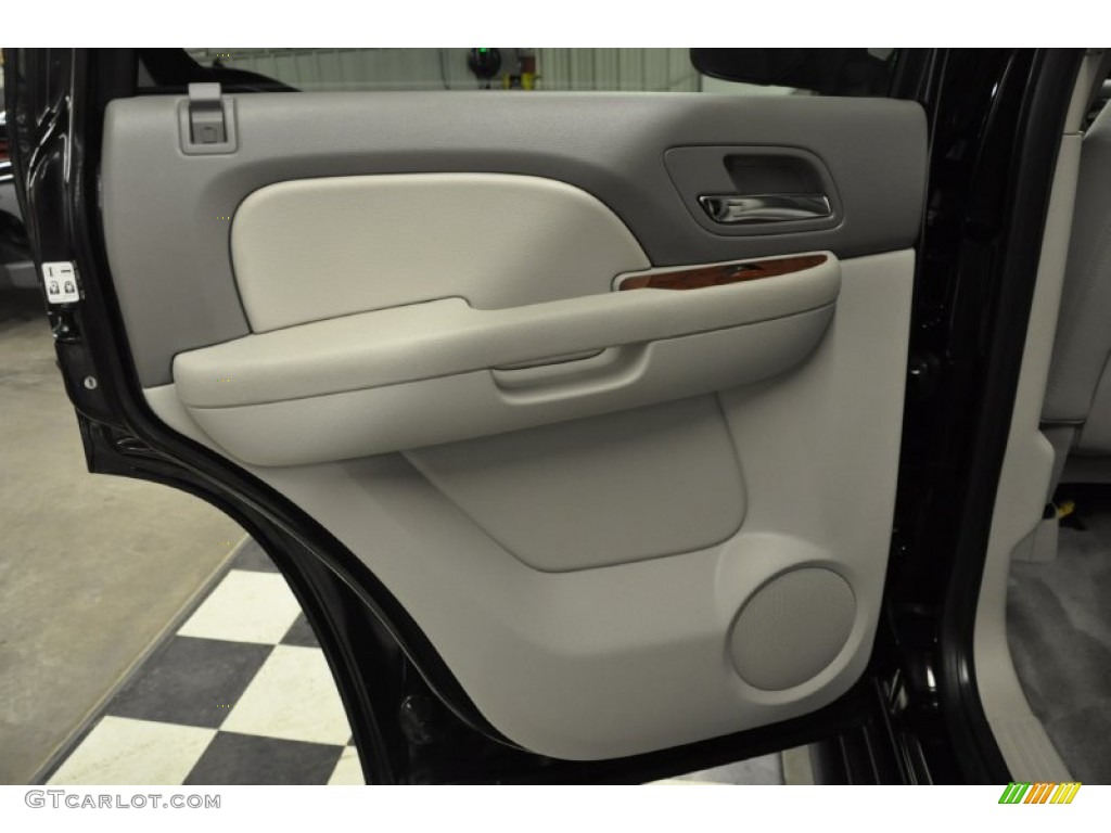 2011 Tahoe LT 4x4 - Black / Light Titanium/Dark Titanium photo #24