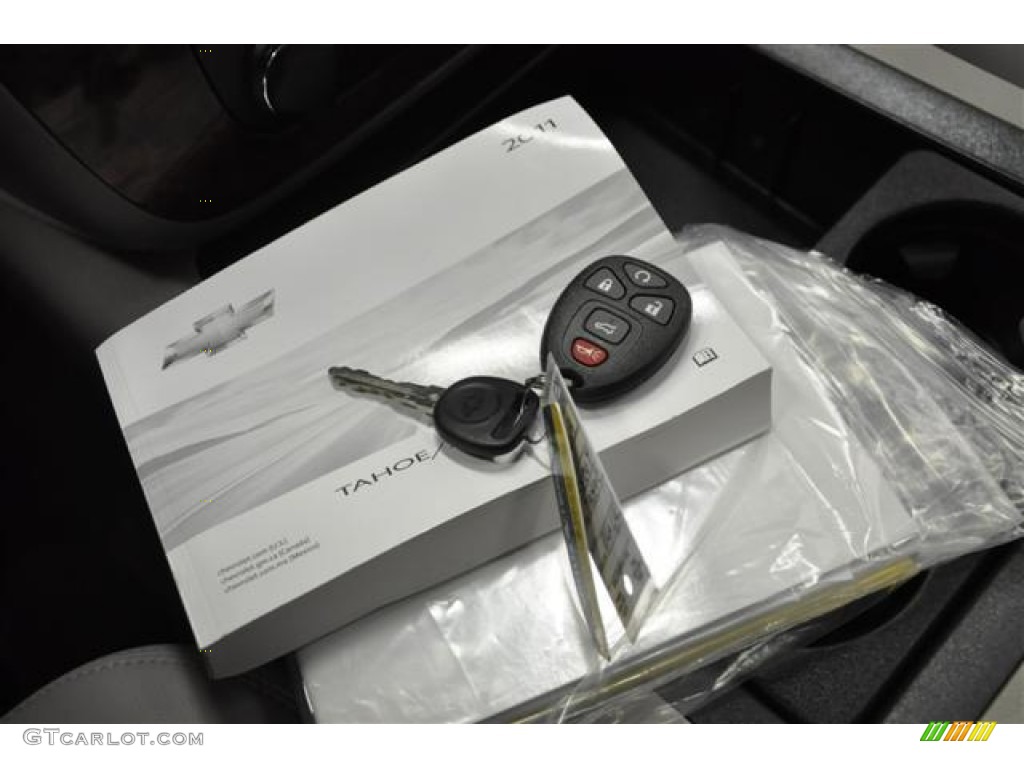 2011 Tahoe LT 4x4 - Black / Light Titanium/Dark Titanium photo #30