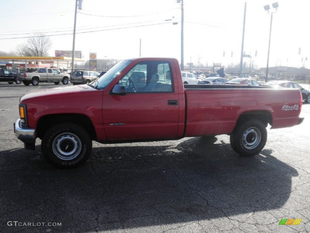 1998 C/K K1500 Regular Cab 4x4 - Victory Red / Gray photo #4