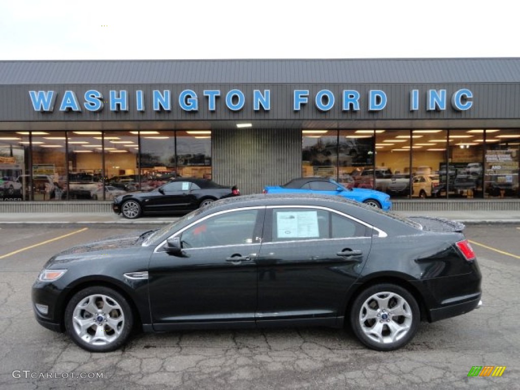 2010 Taurus SHO AWD - Atlantis Green Metallic / Charcoal Black/Umber Brown photo #1