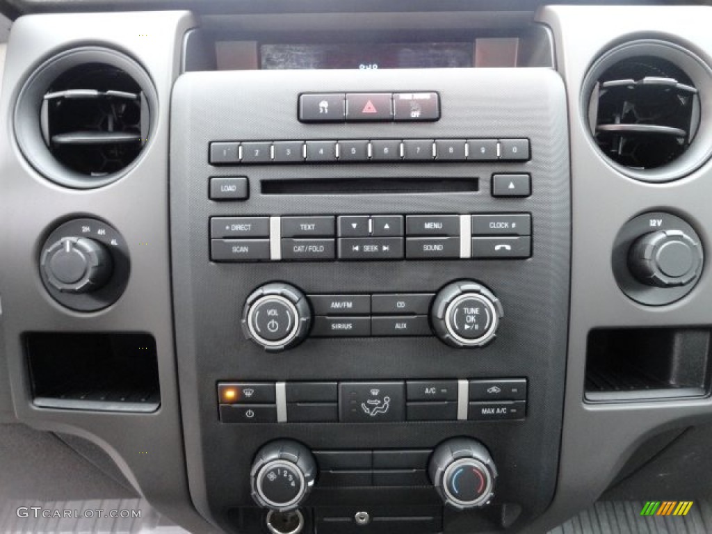 2009 Ford F150 STX Regular Cab 4x4 Controls Photo #58796367