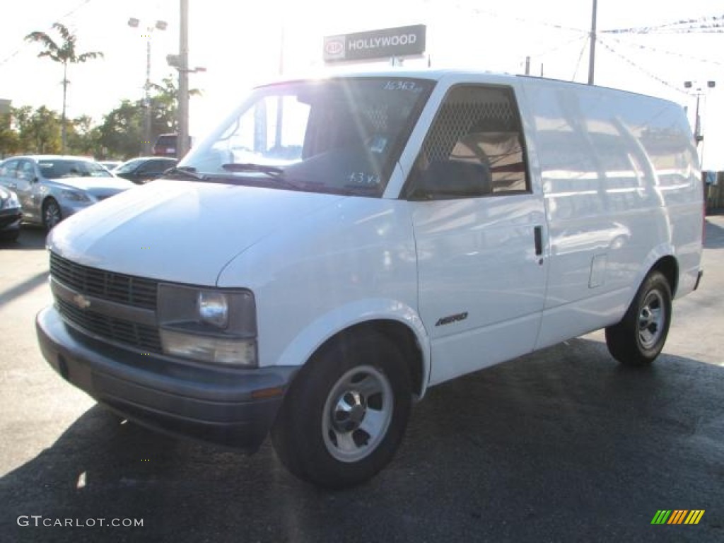 2001 Astro Commercial Van - Ivory White / Neutral photo #5