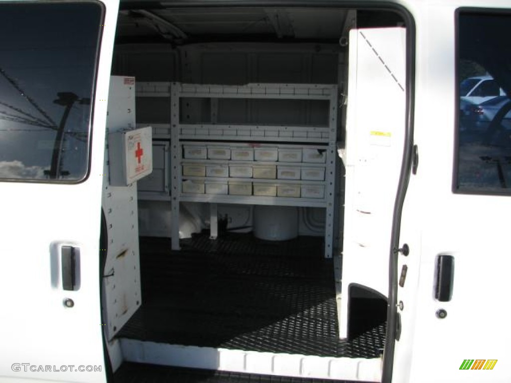 2001 Astro Commercial Van - Ivory White / Neutral photo #11