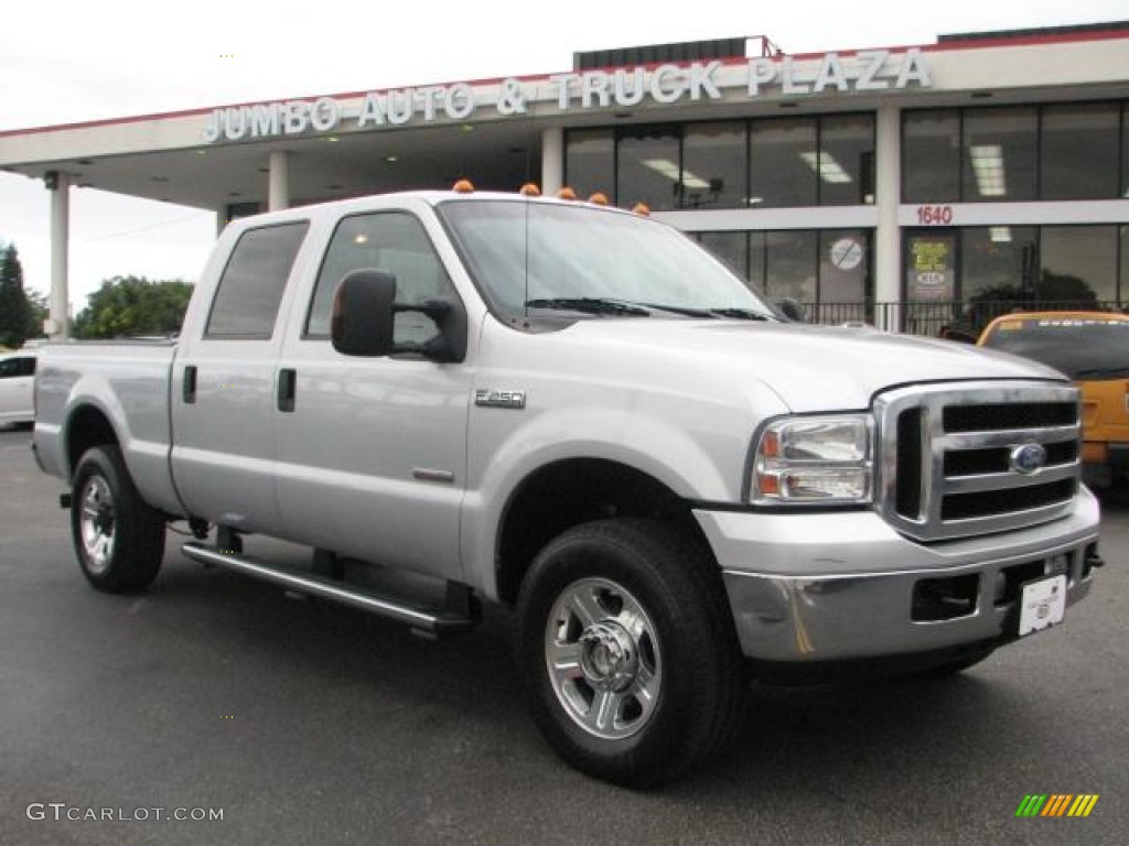 Silver Metallic Ford F250 Super Duty