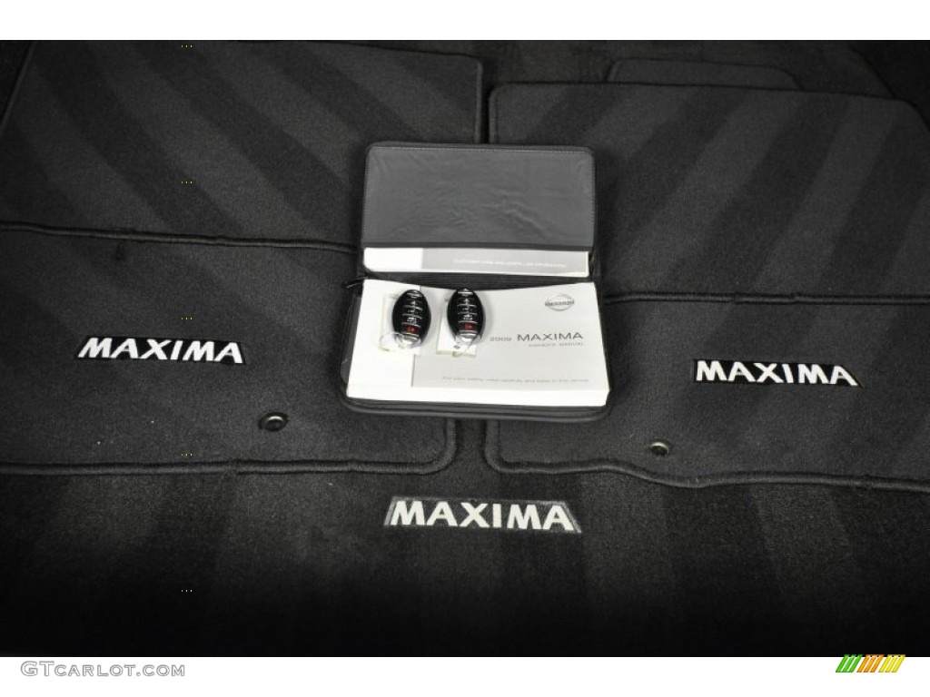 2009 Nissan Maxima 3.5 SV Keys Photos