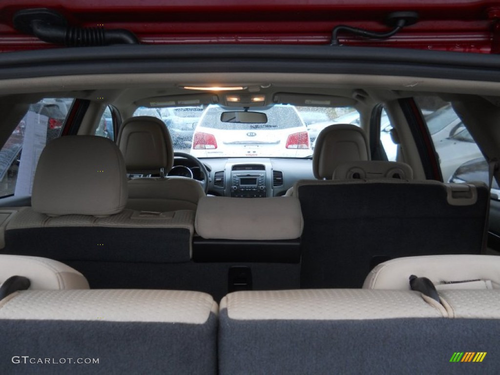 2011 Sorento LX V6 AWD - Spicy Red / Beige photo #11