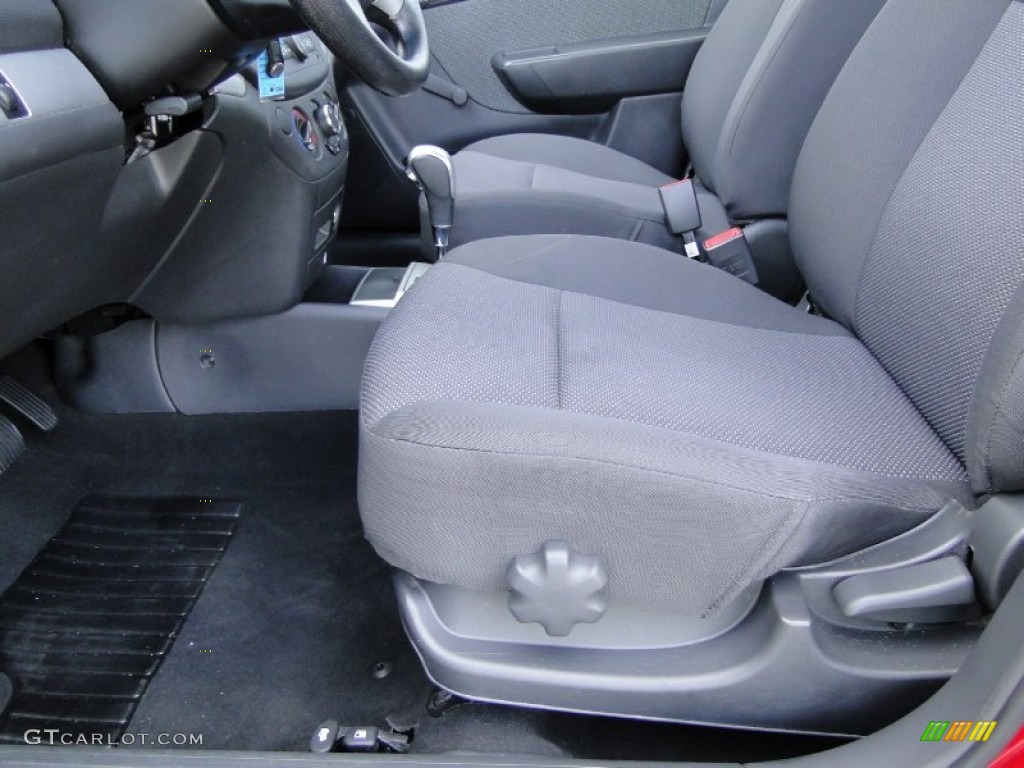 2010 Aveo LT Sedan - Sport Red / Charcoal photo #13