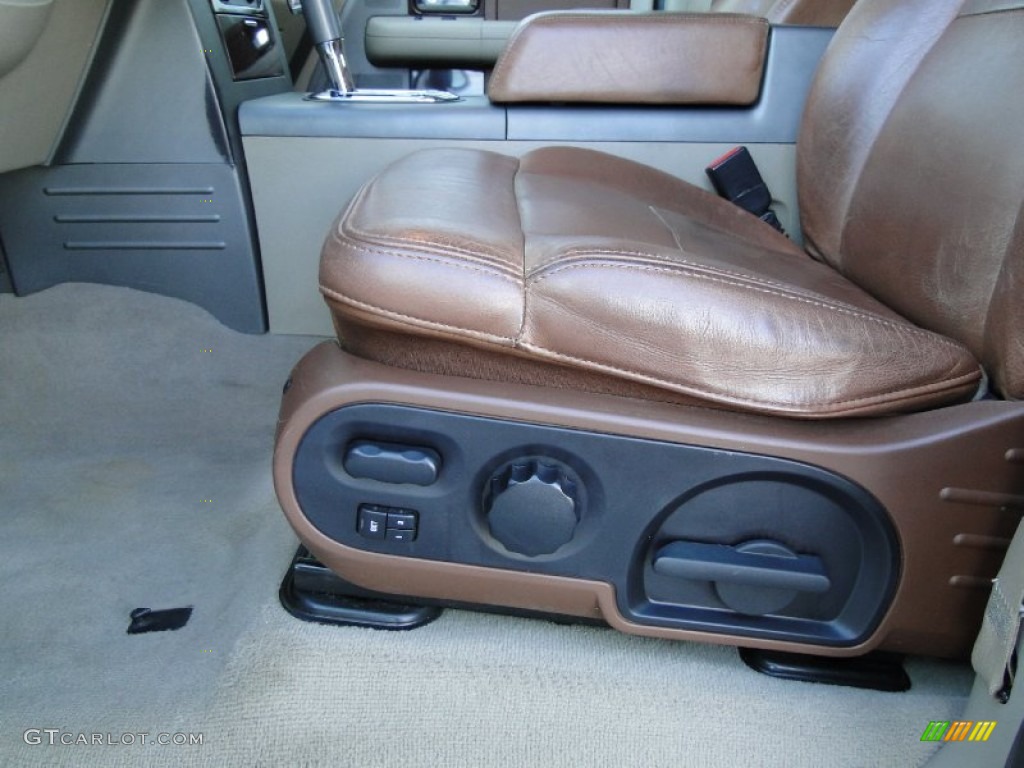2006 F150 King Ranch SuperCrew - Oxford White / Castano Brown Leather photo #14