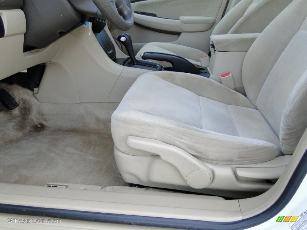 2003 Accord LX Sedan - Taffeta White / Ivory photo #12