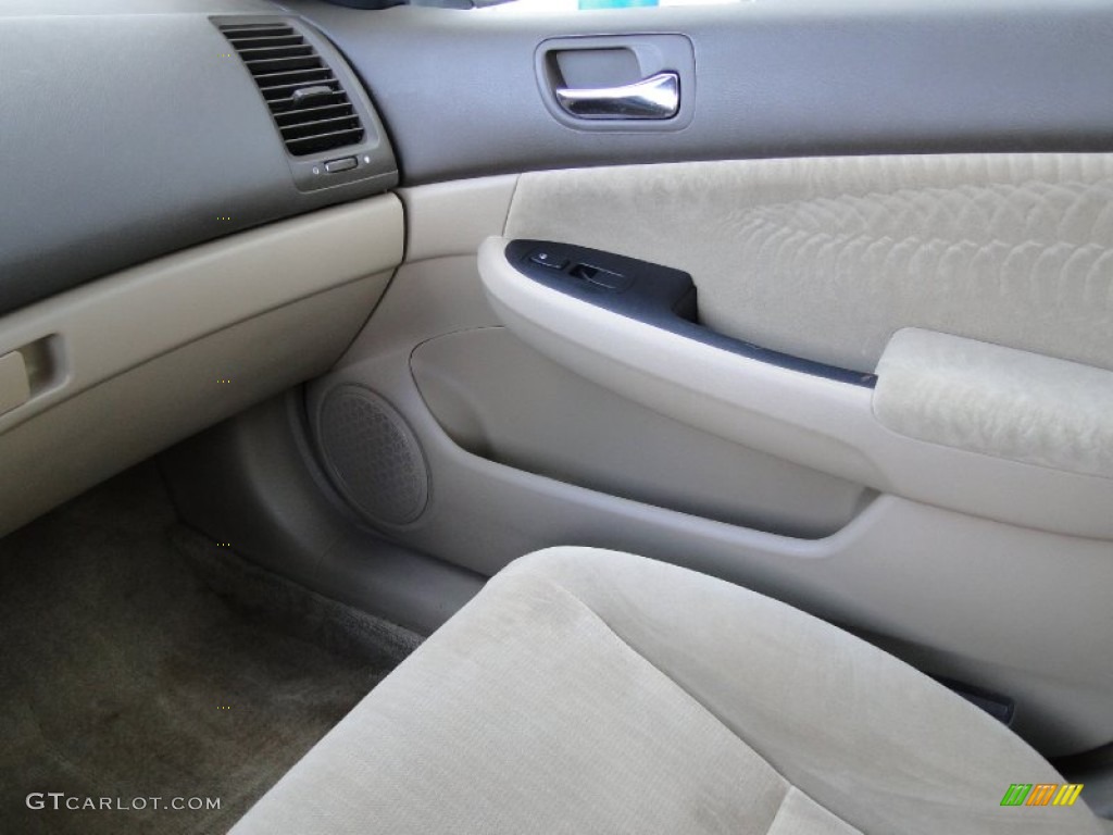 2003 Accord LX Sedan - Taffeta White / Ivory photo #21
